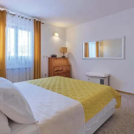 Ferienhaus 8 Bedroom Stunning In