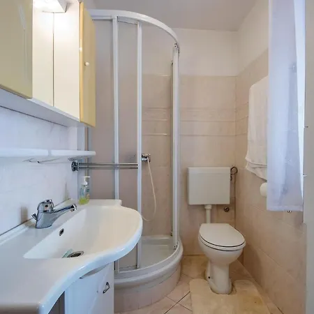 Vakantiehuis 8 Bedroom Stunning In *